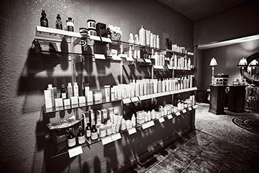 laurentian-salon-giants-ridge-products-booking-img-edited